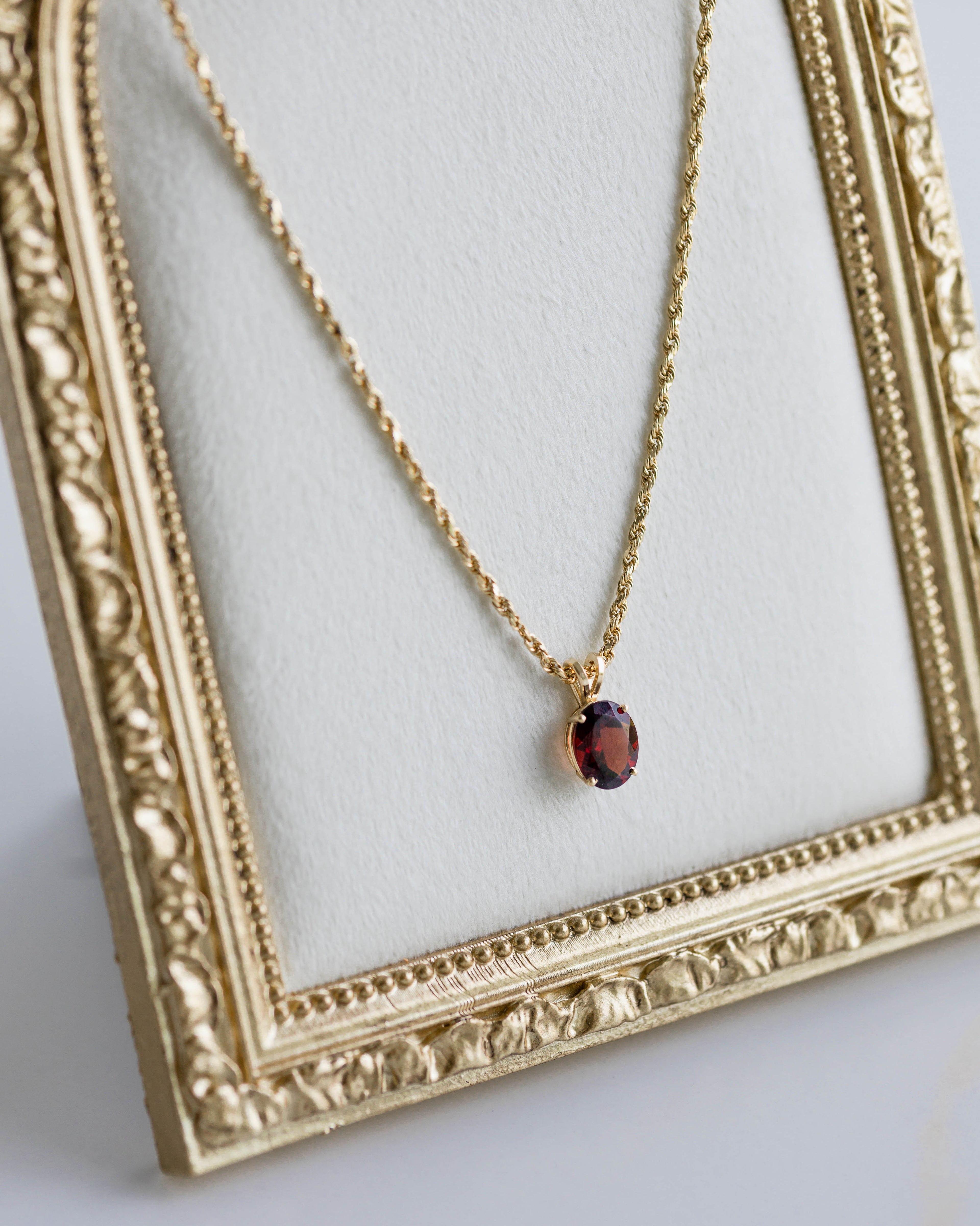 The Garnet Glow Pendant